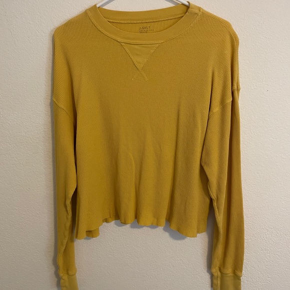 Brandy Melville waffle long sleeve top - Picture 1 of 3